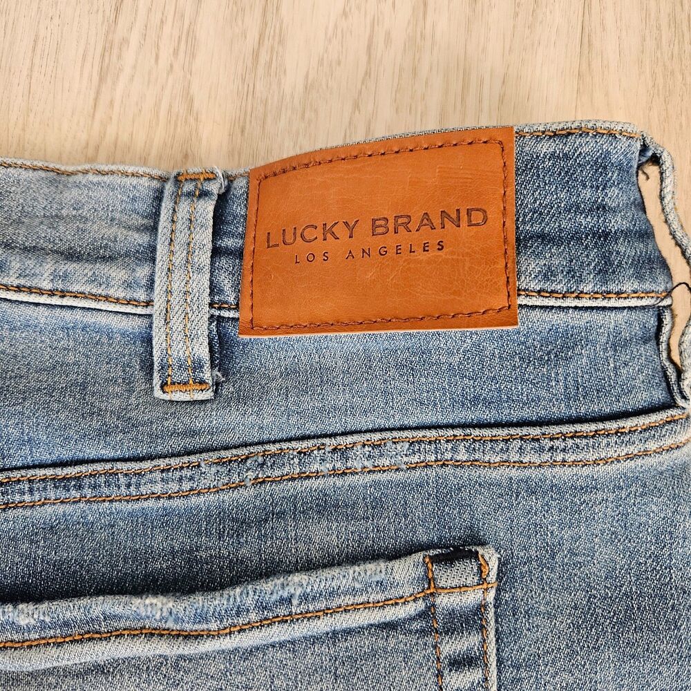 Lucky Brand 411 Athletic Taper Jeans Light Wash Mens 42x30 - Picture 5 of 7